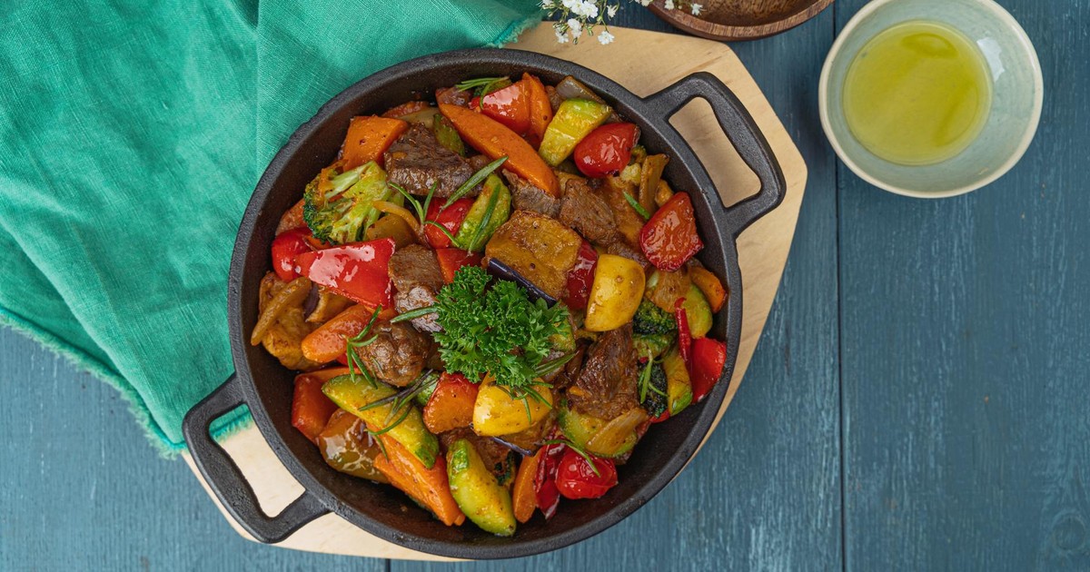 Fuel Your Vitality: A Comprehensive Guide to Iron-Rich Foods and Optimal Absorption