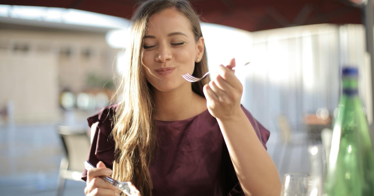 A Guide to Intuitive Eating: Tuning Into Your Body’s Wisdom for Healthier Living